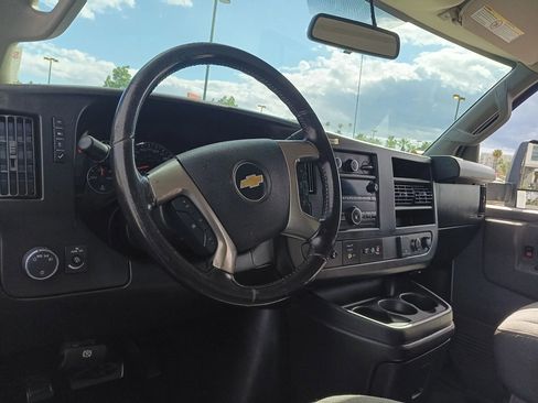 Used 2019 Chevrolet Express 3500 w/ Power Convenience Package image 16