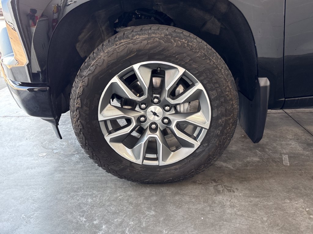 Used 2026 Chevrolet Silverado 1500 RST AWD/4WD image 37
