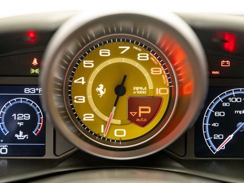 Used 2019 Ferrari GTC4Lusso AWD/4WD image 27