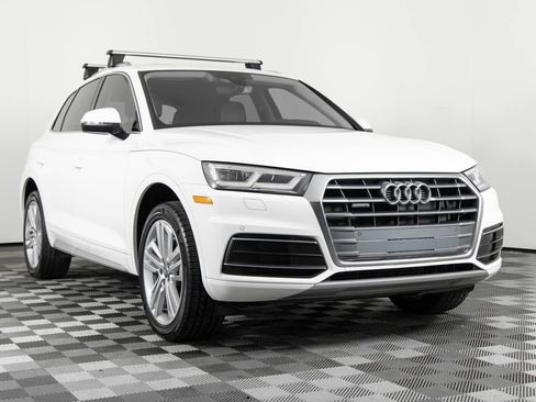 Used 2020 Audi Q5 2.0T Premium Plus w/ Premium Plus Package image 11