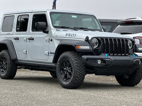 Used 2023 Jeep Wrangler Unlimited AWD/4WD image 7