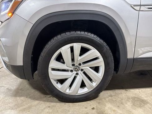 Used 2020 Volkswagen Atlas Cross Sport SE w/ Towing Package AWD/4WD image 26