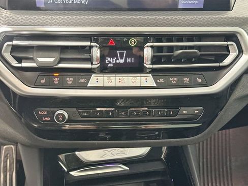 Used 2022 BMW X3 xDrive30i w/ Premium Package Essential image 15