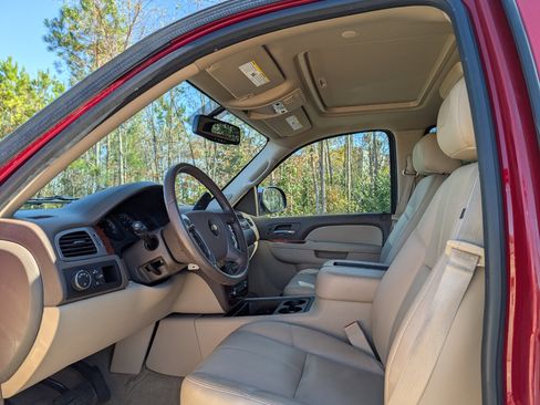 Used 2013 Chevrolet Tahoe LT w/ Texas Edition image 13