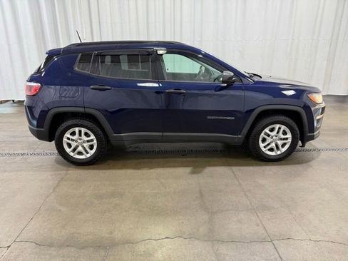 Used 2018 Jeep Compass Sport FWD image 3