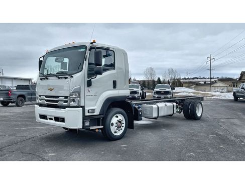 New 2024 Chevrolet Low Cab Forward 6500XD RWD image 4