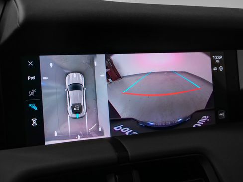 New 2025 Porsche Taycan 4 image 39