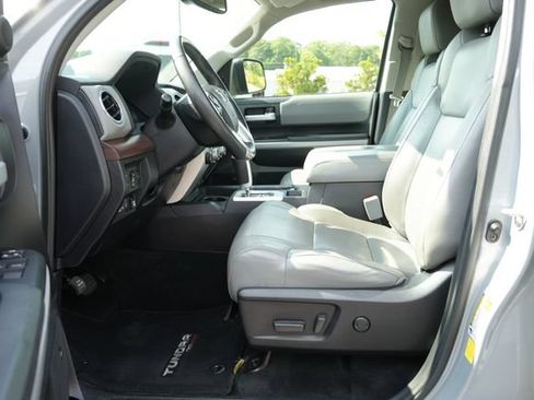 Used 2021 Toyota Tundra Limited w/ Limited Premium Package AWD/4WD image 22