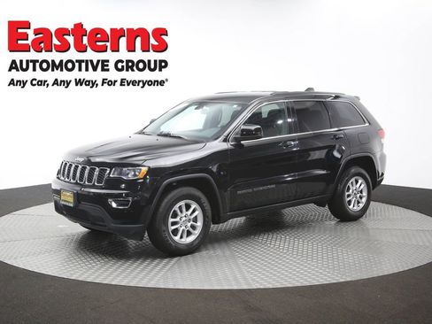 Used 2018 Jeep Grand Cherokee Laredo RWD image 57