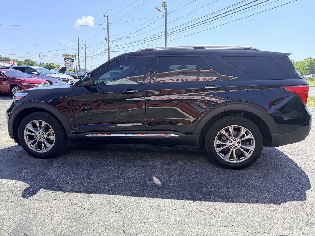 Used 2021 Ford Explorer Limited w/ Equipment Group 301A AWD/4WD image 3