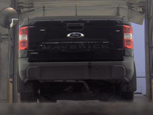 Used 2022 Ford Maverick XLT image 5