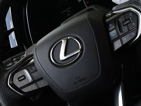 Used 2025 Lexus TX 500h AWD w/ Technology Package image 25