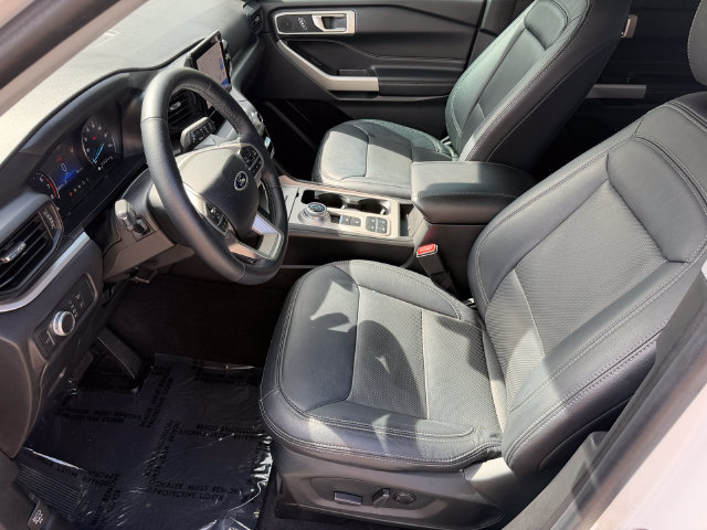 Used 2021 Ford Explorer XLT RWD image 10