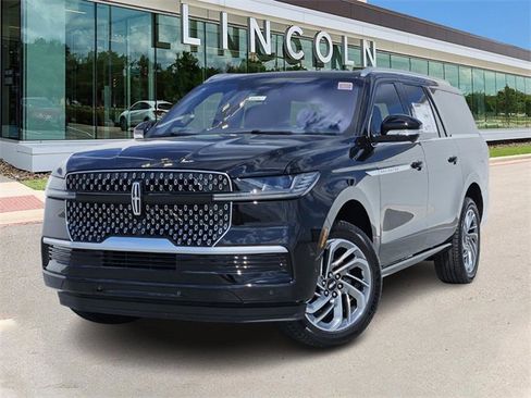 New 2025 Lincoln Navigator L Reserve image 1