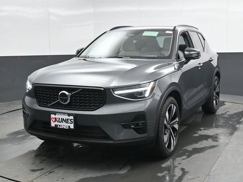 New 2026 Volvo XC40 B5 Ultra w/ Climate Package AWD/4WD image 5