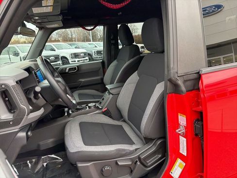 Certified 2023 Ford Bronco Big Bend image 9