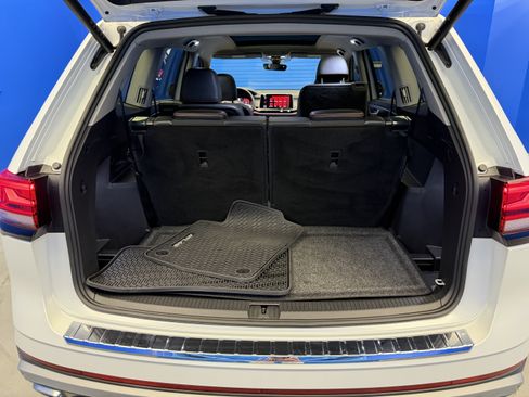 Used 2024 Volkswagen Atlas Peak Edition SEL AWD/4WD image 28