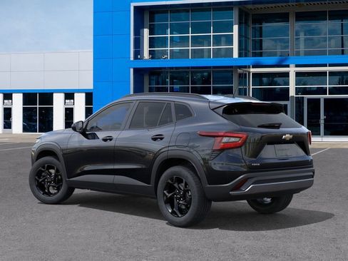 New 2026 Chevrolet Trax LT image 3