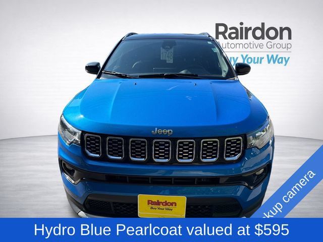 Used 2025 Jeep Compass Limited AWD/4WD image 2