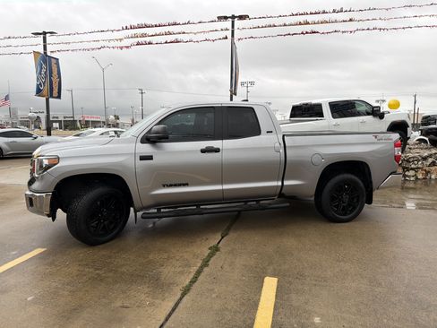 Used 2020 Toyota Tundra SR5 AWD/4WD image 11