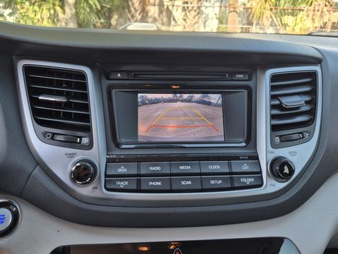 Used 2017 Hyundai Tucson Sport FWD image 27
