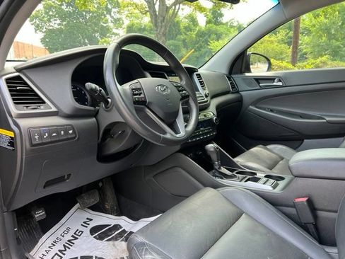 Used 2016 Hyundai Tucson Limited w/ Option Group 03 AWD/4WD image 10