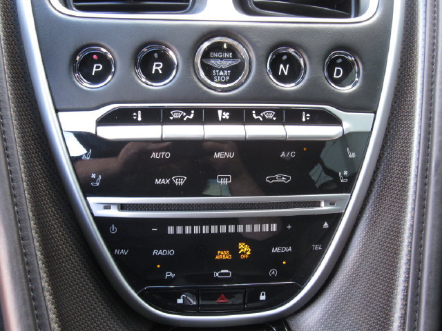 Used 2017 Aston Martin DB11 V12 RWD image 27