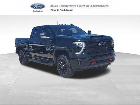 Used 2025 Chevrolet Silverado 2500 LTZ w/ Trail Boss Package AWD/4WD image 1