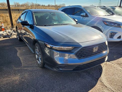 Used 2023 Honda Accord EX image 1