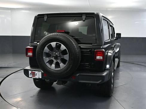 Used 2023 Jeep Wrangler Sahara w/ Dual Top Group AWD/4WD image 7