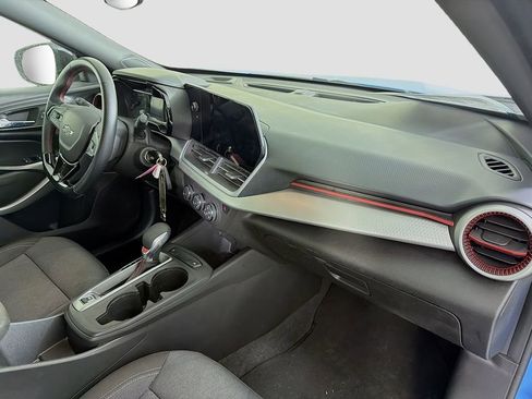 Used 2024 Chevrolet Trax RS w/ Driver Confidence Package image 29