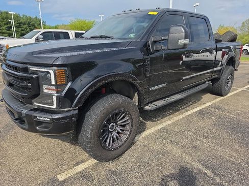 Used 2022 Ford F350 Lariat w/ Tremor Off-Road Package AWD/4WD image 2