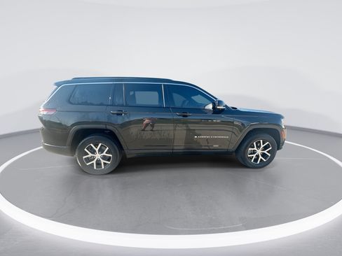 Used 2024 Jeep Grand Cherokee L Limited w/ Luxury Tech Group II AWD/4WD image 9