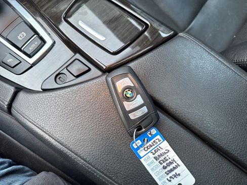 Used 2011 BMW 535i Sedan image 15