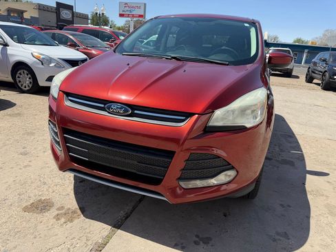 Used 2016 Ford Escape SE AWD/4WD image 3