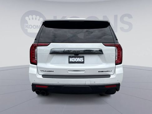 Used 2023 GMC Yukon Denali Ultimate AWD/4WD image 5