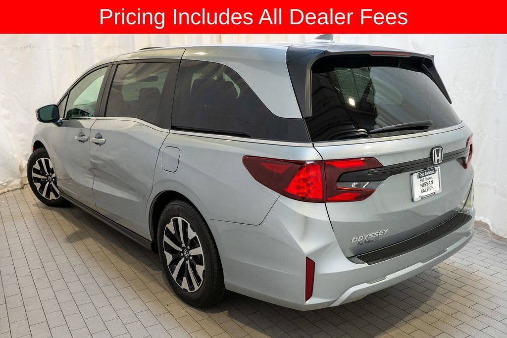 Used 2025 Honda Odyssey EX-L image 3