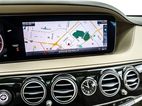 Used 2020 Mercedes-Benz S 560 Sedan image 21