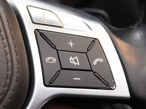 Used 2013 Mercedes-Benz SL 550 image 79