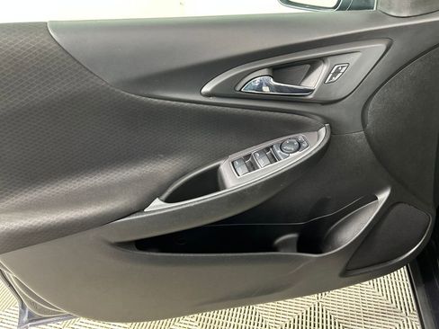 Used 2023 Chevrolet Malibu LT image 11