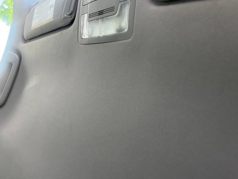Used 2012 Toyota Camry LE FWD image 18