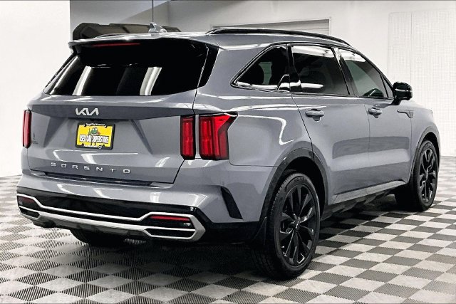 Used 2022 Kia Sorento SX FWD image 12
