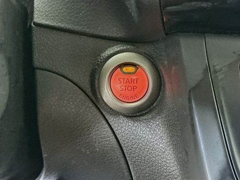 Used 2019 Nissan Sentra SV FWD image 21
