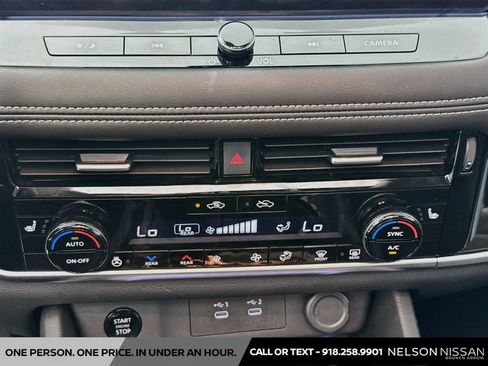 Certified 2025 Nissan Rogue SL w/ Tech Package AWD/4WD image 16