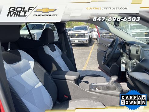Used 2025 Chevrolet Trax LS w/ LS Convenience Package FWD image 31