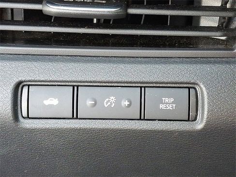 Used 2023 Nissan Altima 2.5 SV image 25