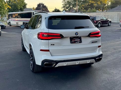 Used 2021 BMW X5 M50i w/ Executive Package image 3