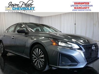 Used 2024 Nissan Altima 2.5 SV