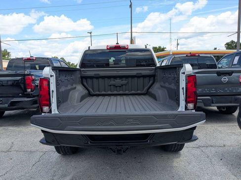 Used 2025 Chevrolet Colorado Trail Boss AWD/4WD image 10
