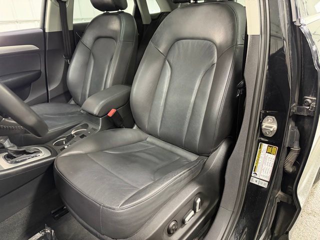 Used 2016 Audi Q3 2.0T Premium Plus w/ Technology Package AWD/4WD image 23